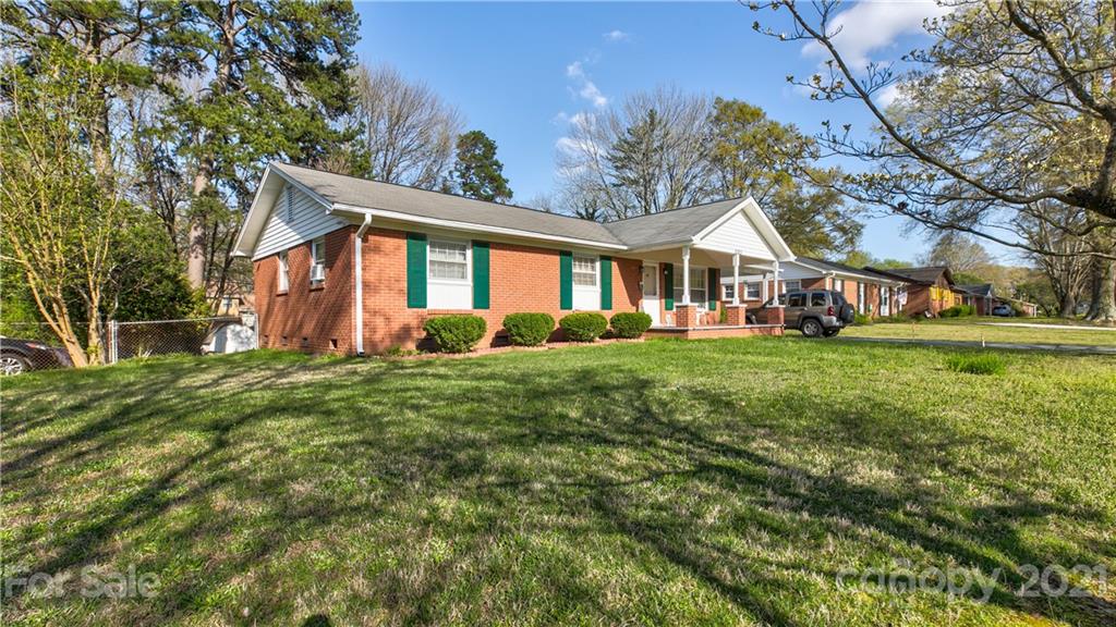 2323 Milton Road Charlotte, NC 28215 - Photo 4 of 18 Gallery Image 4