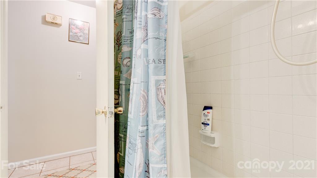 2323 Milton Road Charlotte, NC 28215 - Photo 5 of 18 Gallery Image 5