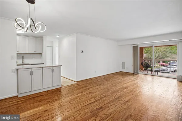 $395,000 | 5800 Cove Landing Road, Unit 304, Burke, VA 22015