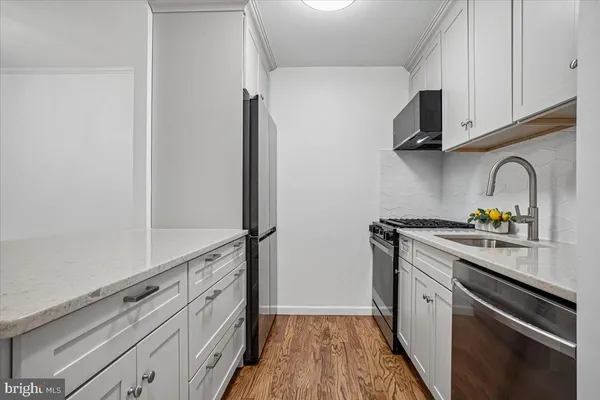 $395,000 | 5800 Cove Landing Road, Unit 304, Burke, VA 22015
