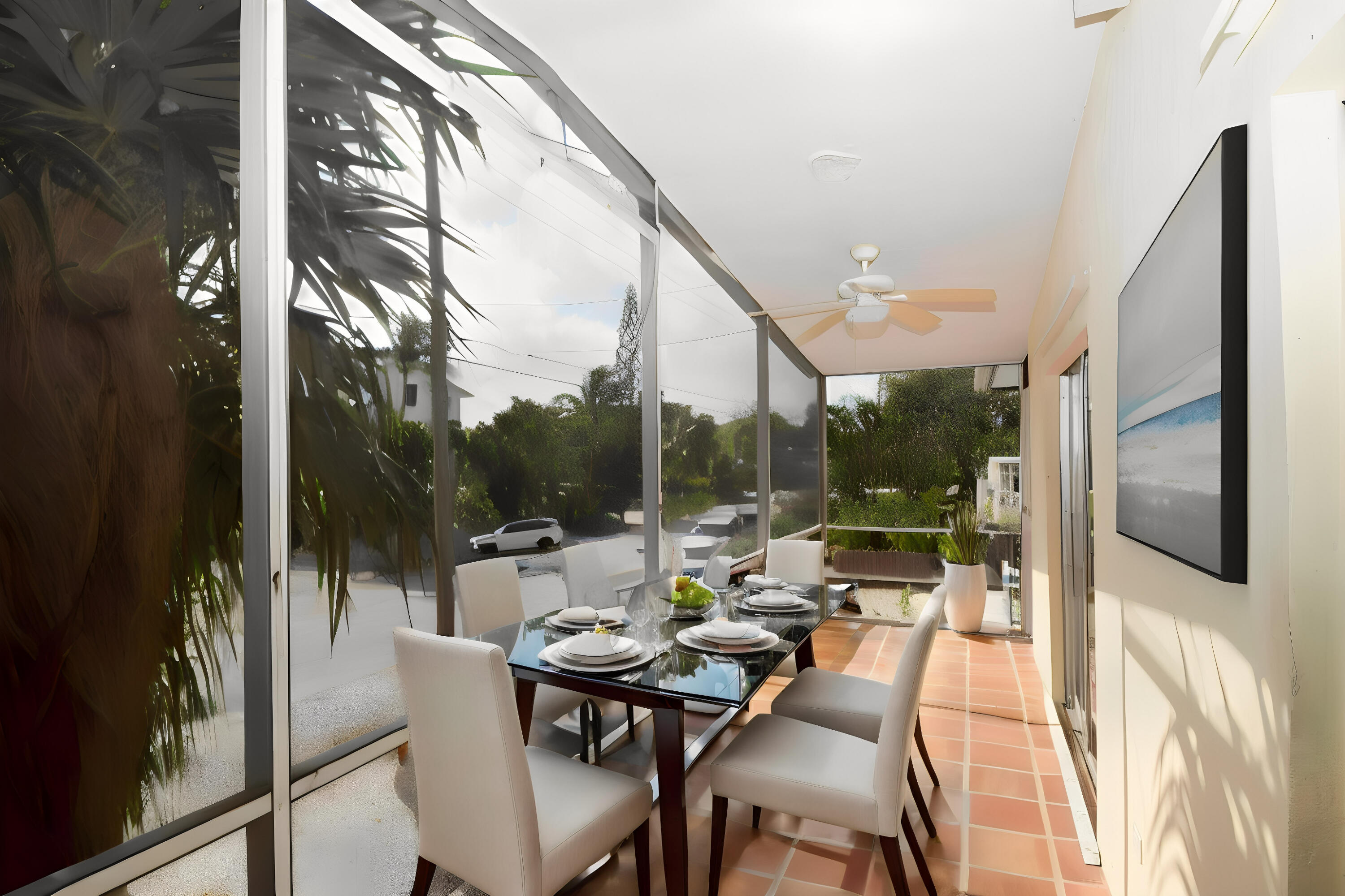 60 Southeast Marlin Avenue Key Largo, FL 33037 - Photo 10 of 46 a dining room with a table and chairs