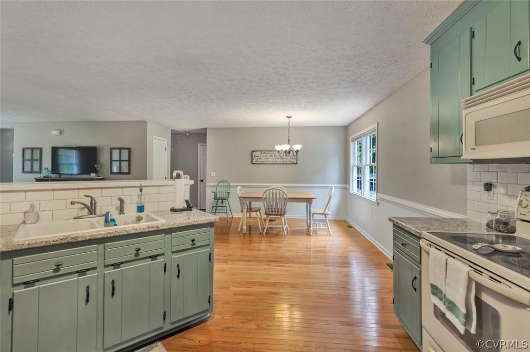 4257 Pierce Road Powhatan, VA 23139 - Photo 9 of 28 Gallery Image 9