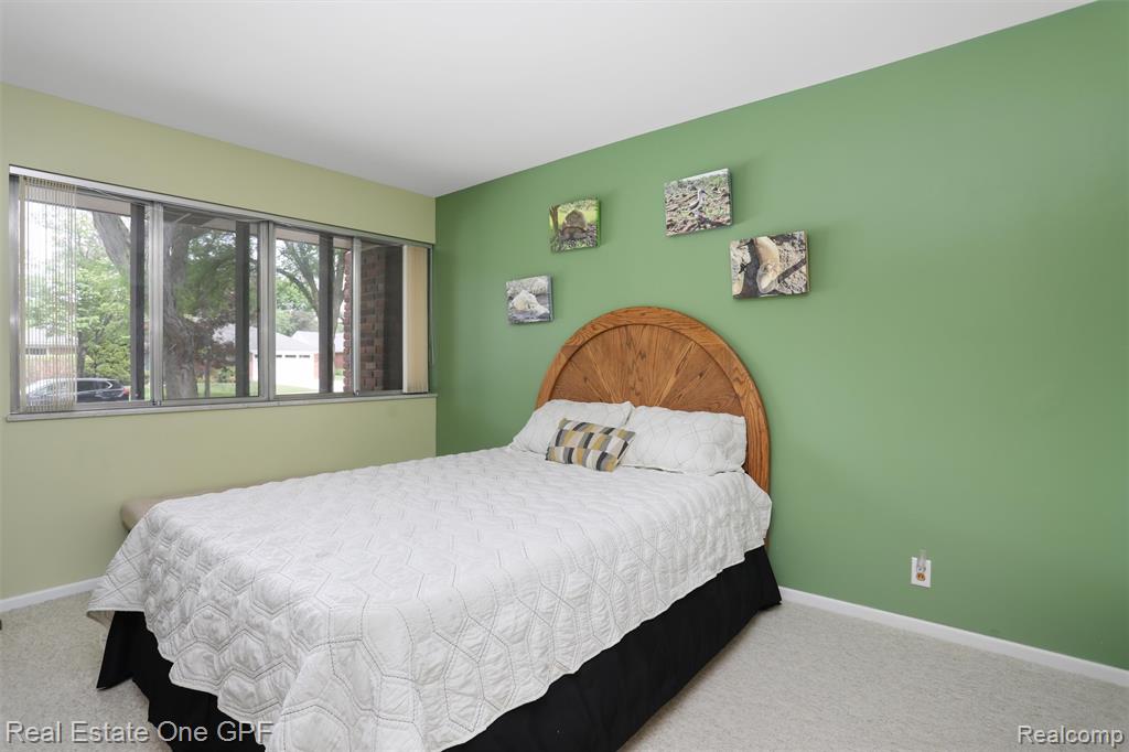 439 Barclay Road Grosse Pointe Farms, MI 48236 - Photo 33 of 47