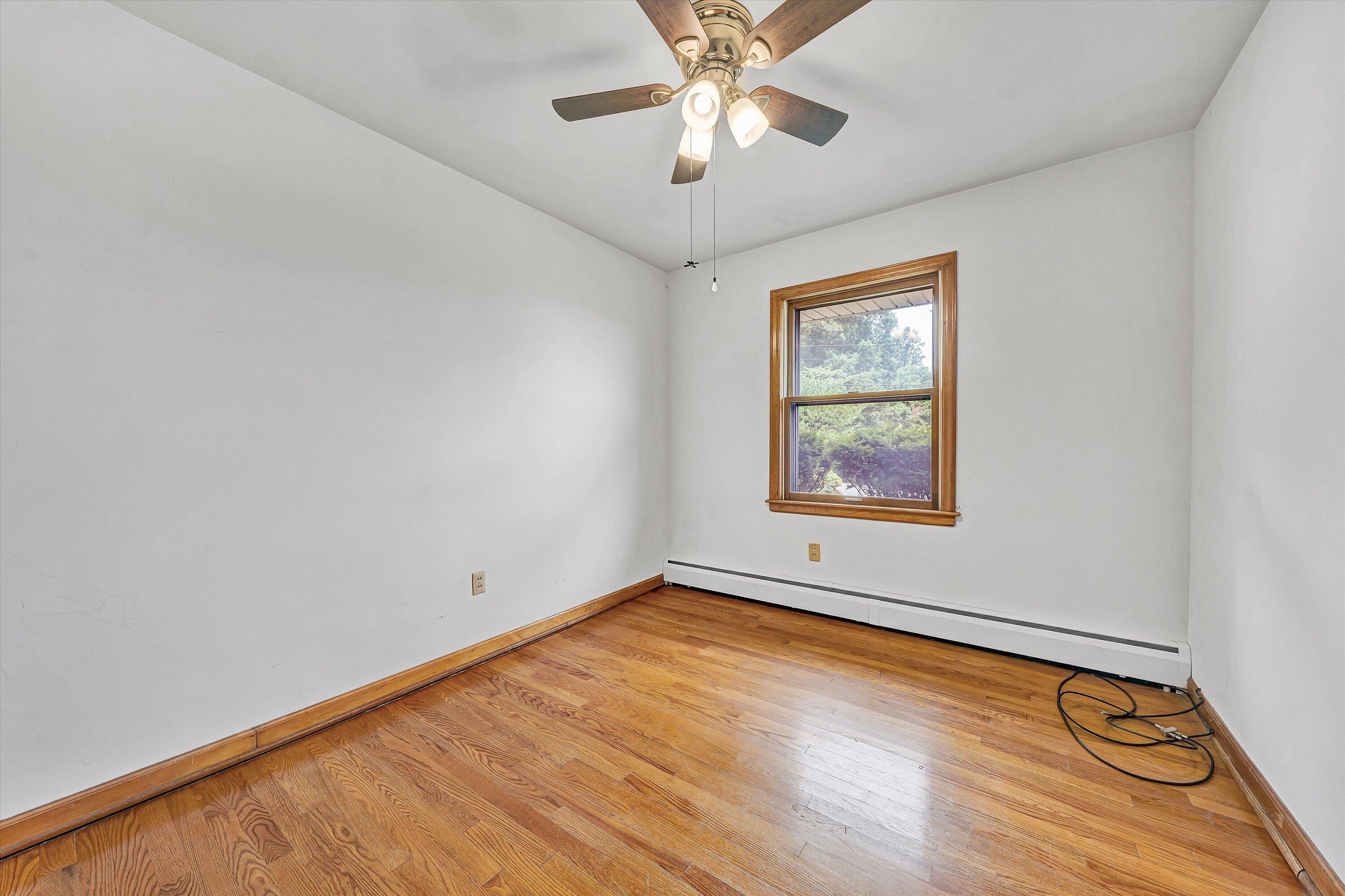 4506 Rosecrest Road Roanoke, VA 24018 - Photo 25 of 49 29-DSC00160