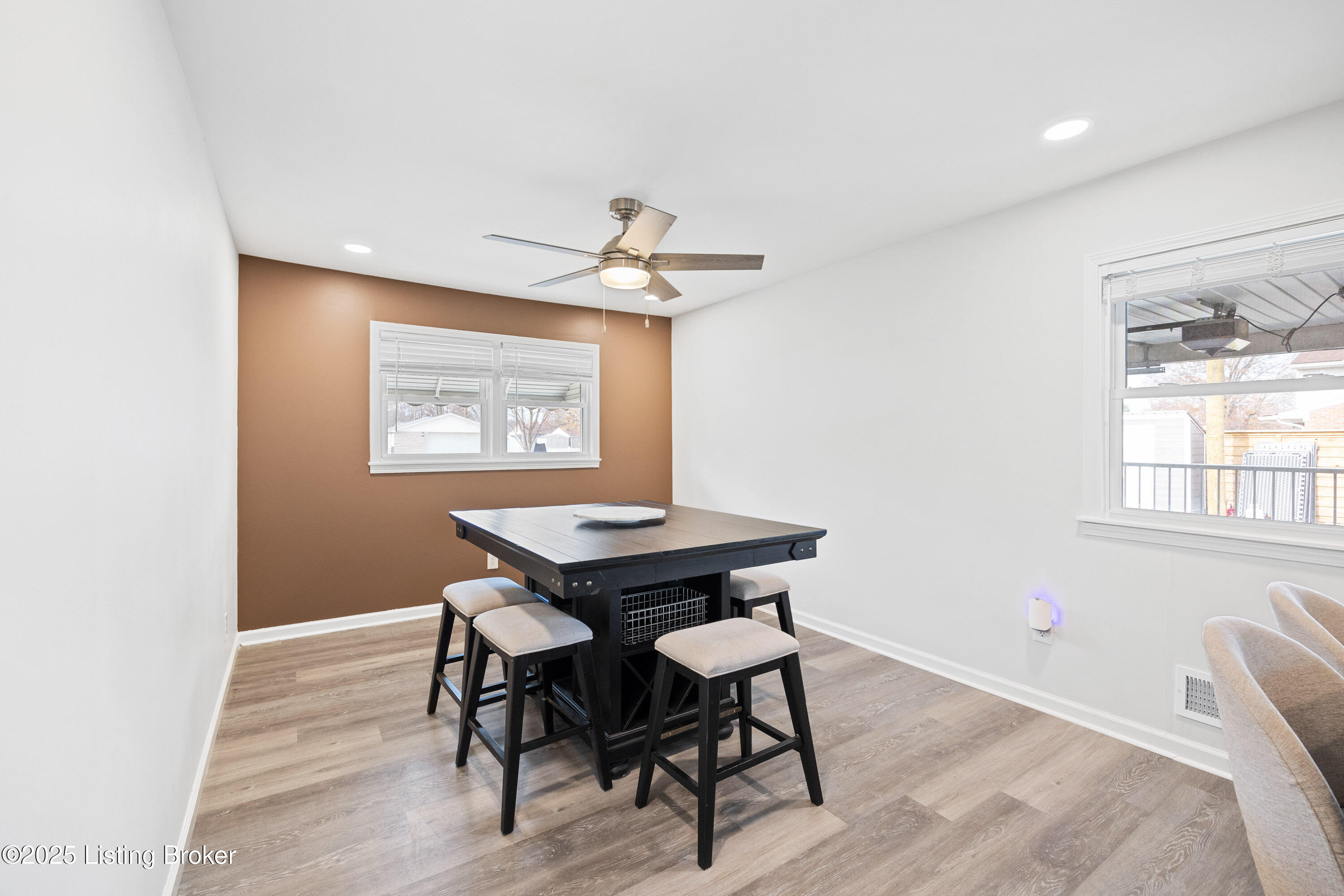 3907 Mamaroneck Road Louisville, KY 40218 - Photo 12 of 37 014