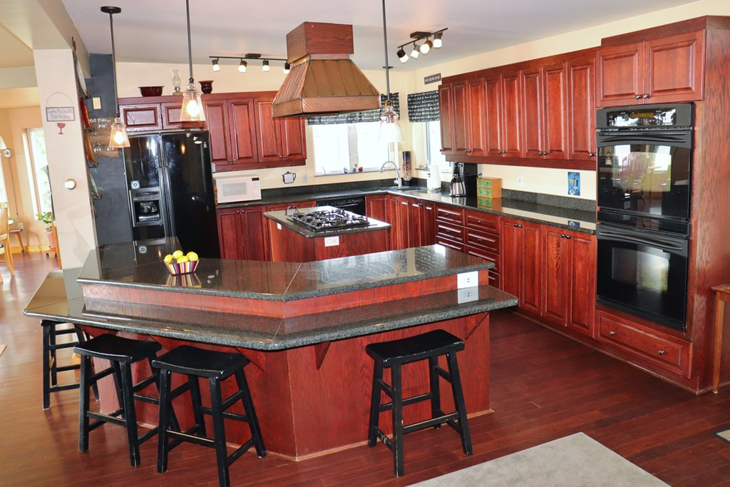 980 Lake Shore Road Chazy, NY 12921 - Photo 3 of 21 Gallery Image 3