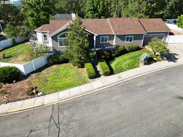$525,000 | 212 Wagon Wheel Drive, Grants Pass, OR 97527