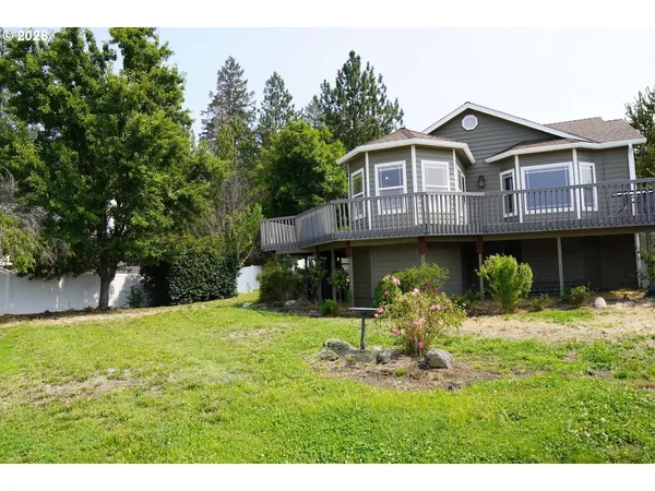 $525,000 | 212 Wagon Wheel Drive, Grants Pass, OR 97527