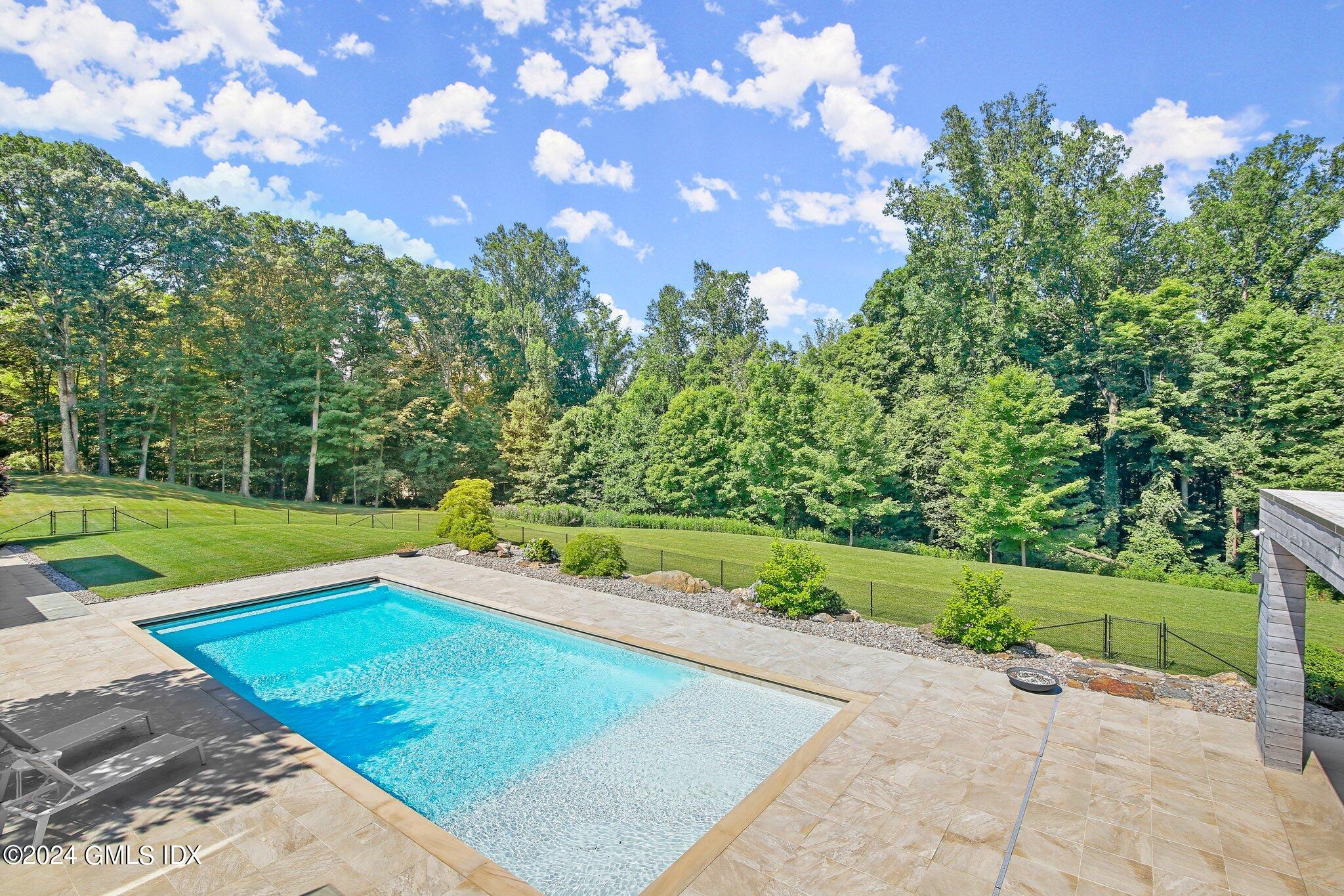 50 Sumner Road Greenwich, CT 06831 - Photo 42 of 69 a view of a tennis court