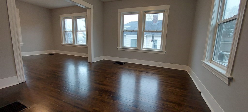 8 Cuba Road Worcester, MA 01603 - Photo 8 of 24 Gallery Image 8