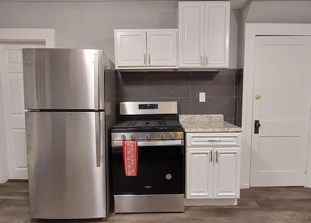 8 Cuba Road Worcester, MA 01603 - Photo 10 of 24 Gallery Image 10