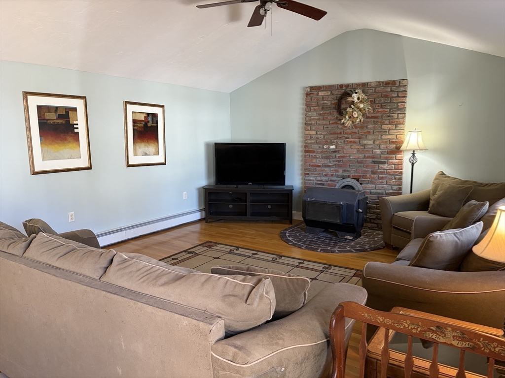 54 Walnut Road Tewksbury, MA 01876 - Photo 10 of 26