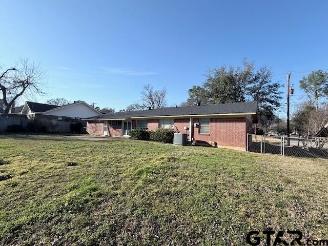 534 Fair Lane Tyler, TX 75701 - Photo 27 of 30 a front view of a house with garden