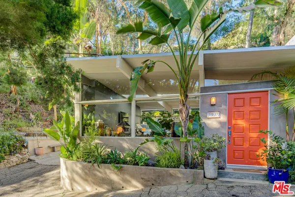 $6,495 | 7979 Willow Glen Road, Los Angeles, CA 90046