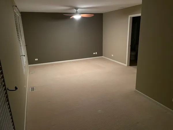 $2,500 | 2440 Emily Lane, Elgin, IL 60124