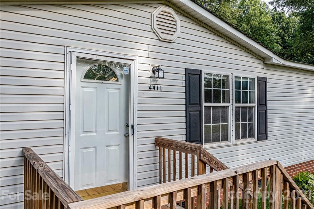 4411 North Olivers Cross Road Maiden, NC 28650 - Photo 2 of 22 Gallery Image 2