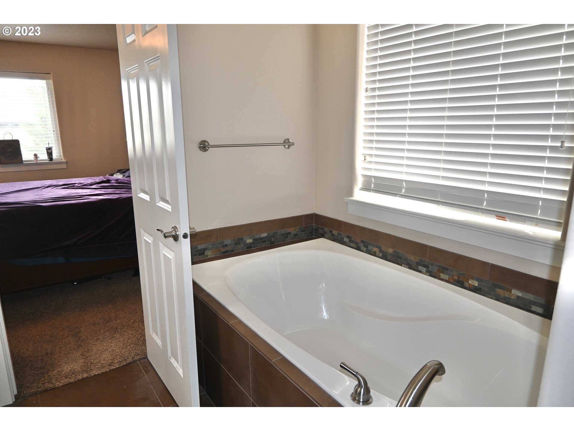 3623 Comiskey Street Forest Grove, OR 97116 - Photo 25 of 43 a bathroom with a sink and a mirror