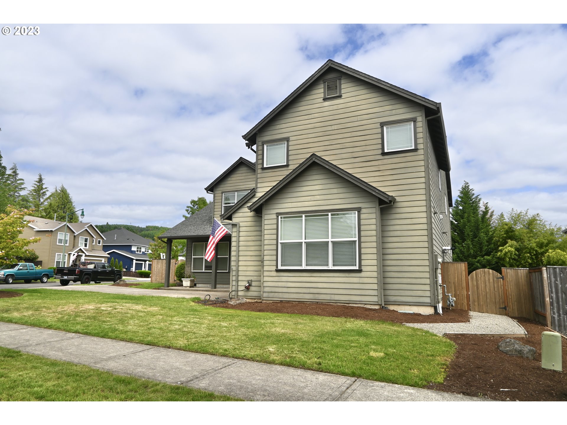 3623 Comiskey Street Forest Grove, OR 97116 - Photo 3 of 43 a front view of a house with a yard
