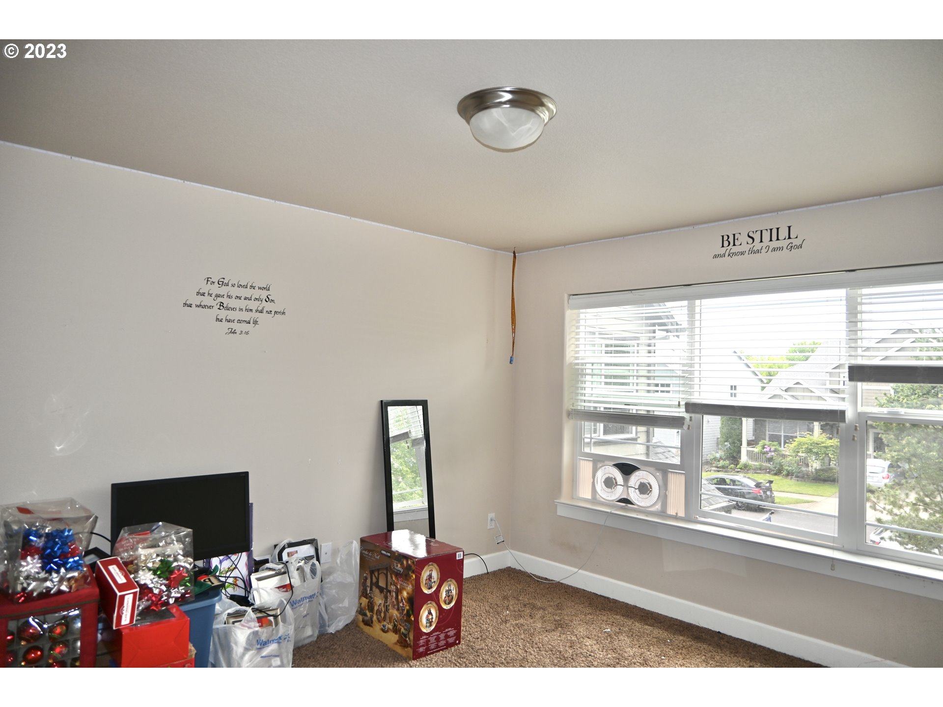 3623 Comiskey Street Forest Grove, OR 97116 - Photo 36 of 43 a very nice looking room with many windows