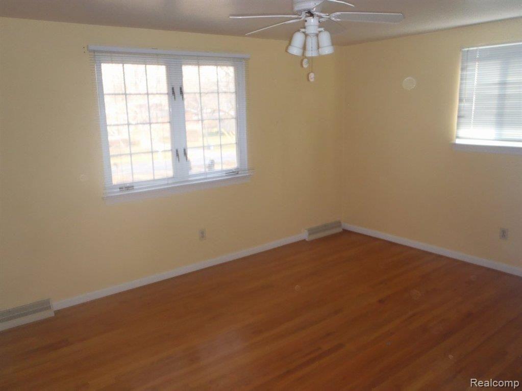 8431 Church Road Grosse Ile, MI 48138 - Photo 14 of 15 P3130098.JPG