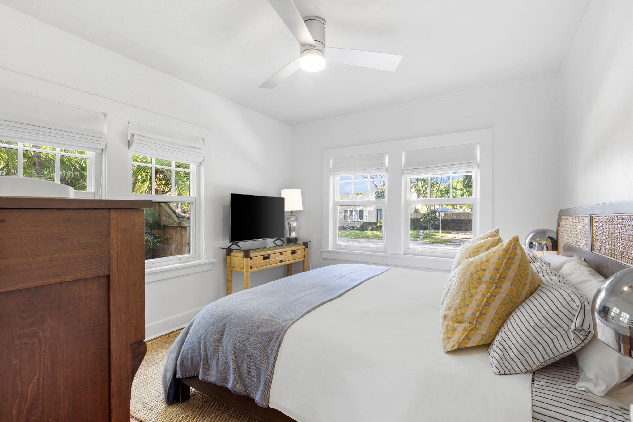 810 Avon Road West Palm Beach, FL 33401 - Photo 29 of 43 29-web-or-mls-ET6A5988