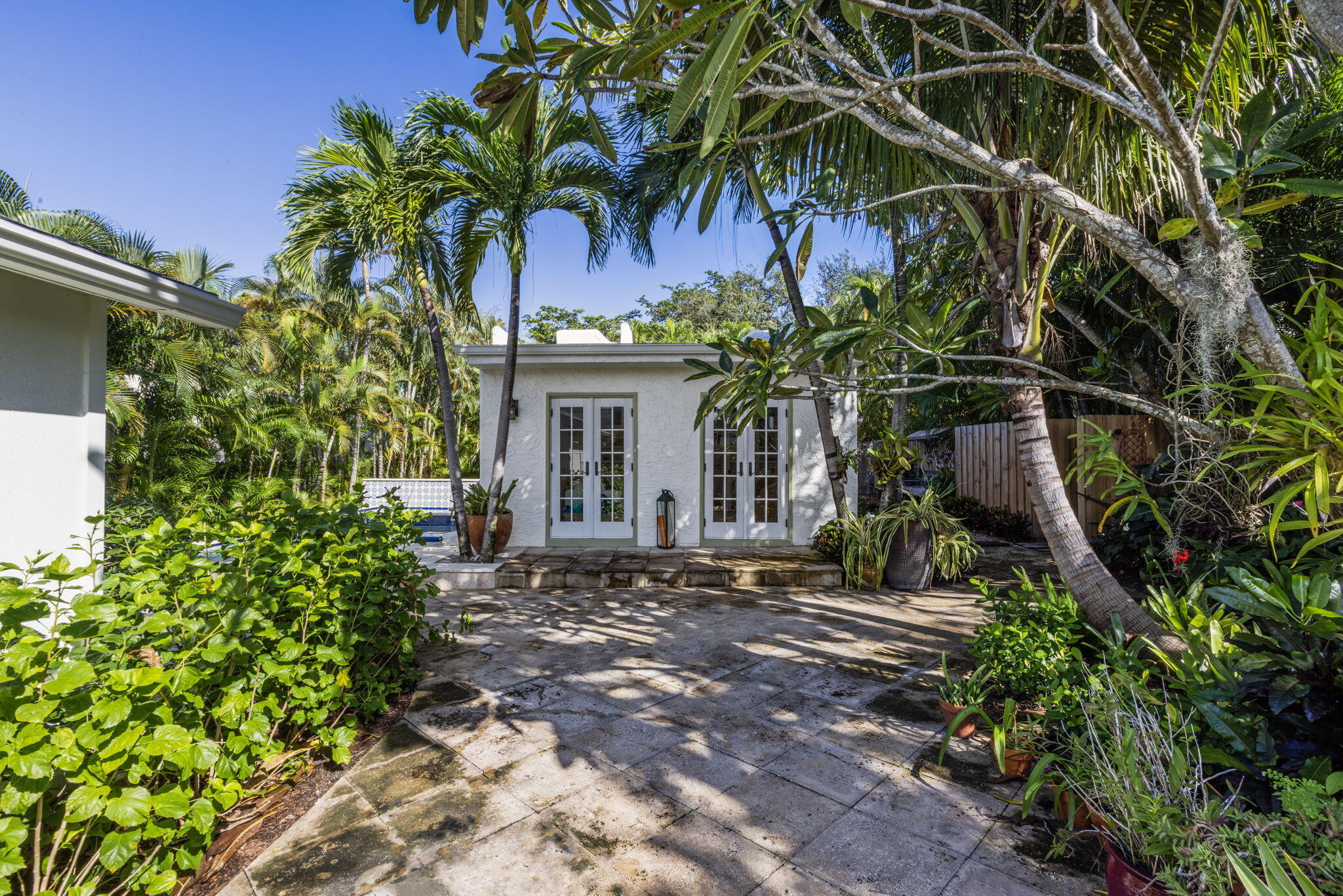 810 Avon Road West Palm Beach, FL 33401 - Photo 42 of 43 43-web-or-mls-ET6A6169