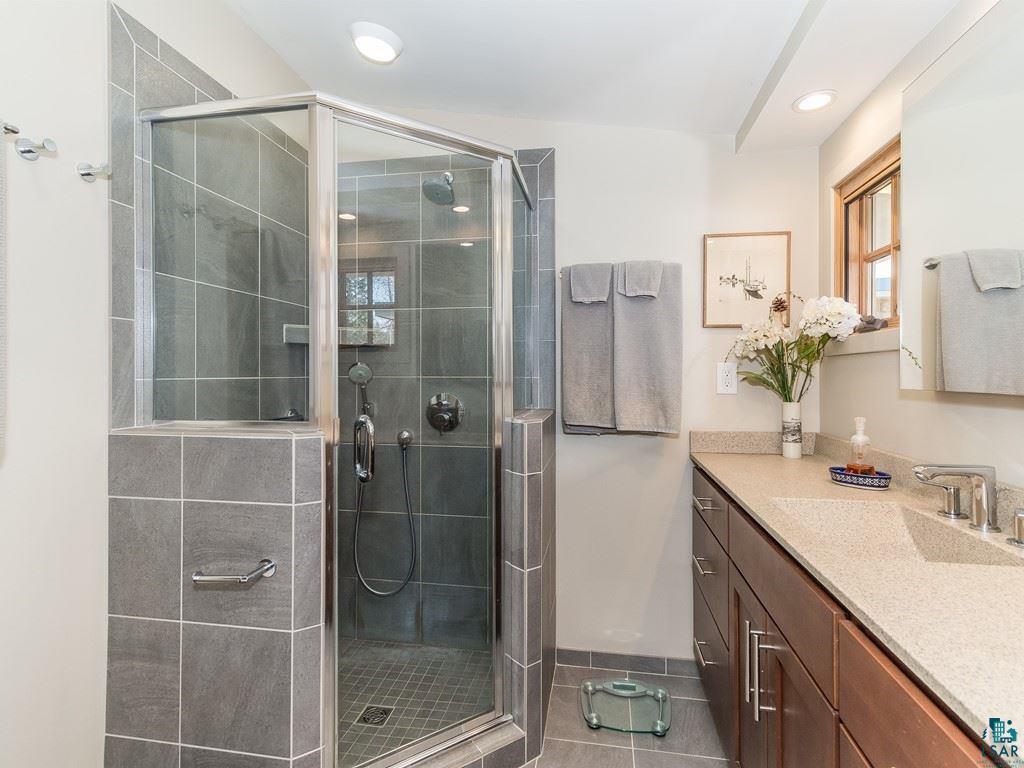3021 London Road Duluth, MN 55804 - Photo 22 of 35 Master Bathroom
