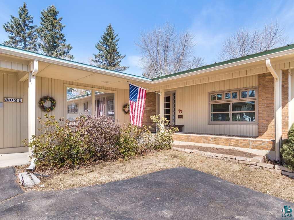 3021 London Road Duluth, MN 55804 - Photo 3 of 35 Welcome Home!