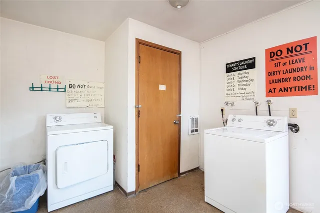 $900,000 | 718 10th Street Southeast, Puyallup, WA 98372