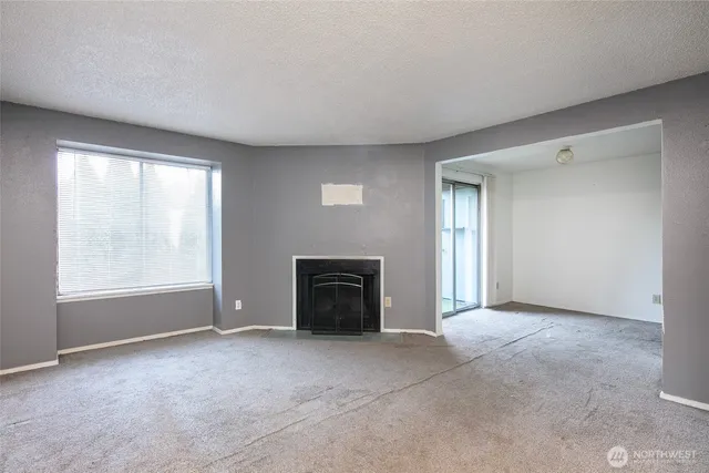 $900,000 | 718 10th Street Southeast, Puyallup, WA 98372