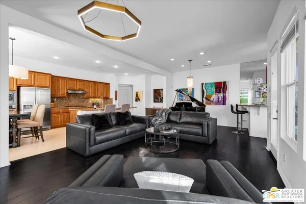 $679,000 | 105 Shoreline Drive, Rancho Mirage, CA 92270