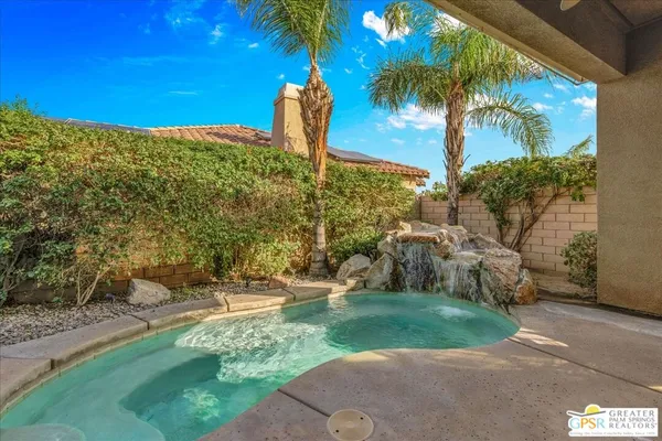 $679,000 | 105 Shoreline Drive, Rancho Mirage, CA 92270