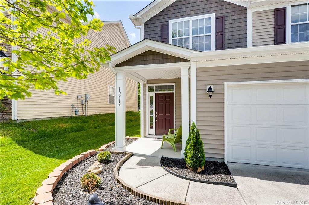 10912 Greenhead View Road Charlotte, NC 28262 - Photo 2 of 27
