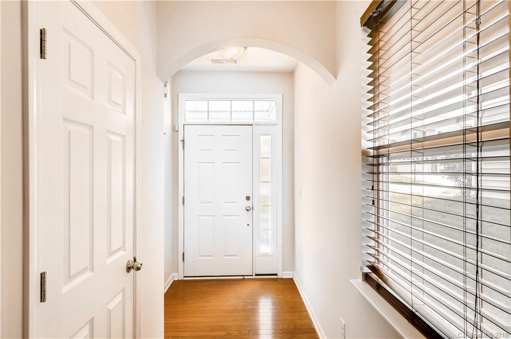 10912 Greenhead View Road Charlotte, NC 28262 - Photo 3 of 27