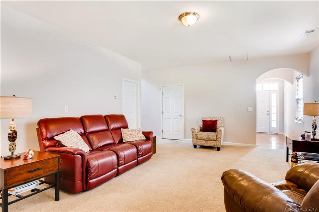 10912 Greenhead View Road Charlotte, NC 28262 - Photo 6 of 27