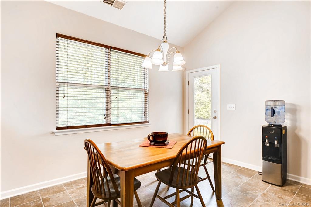 10912 Greenhead View Road Charlotte, NC 28262 - Photo 7 of 27
