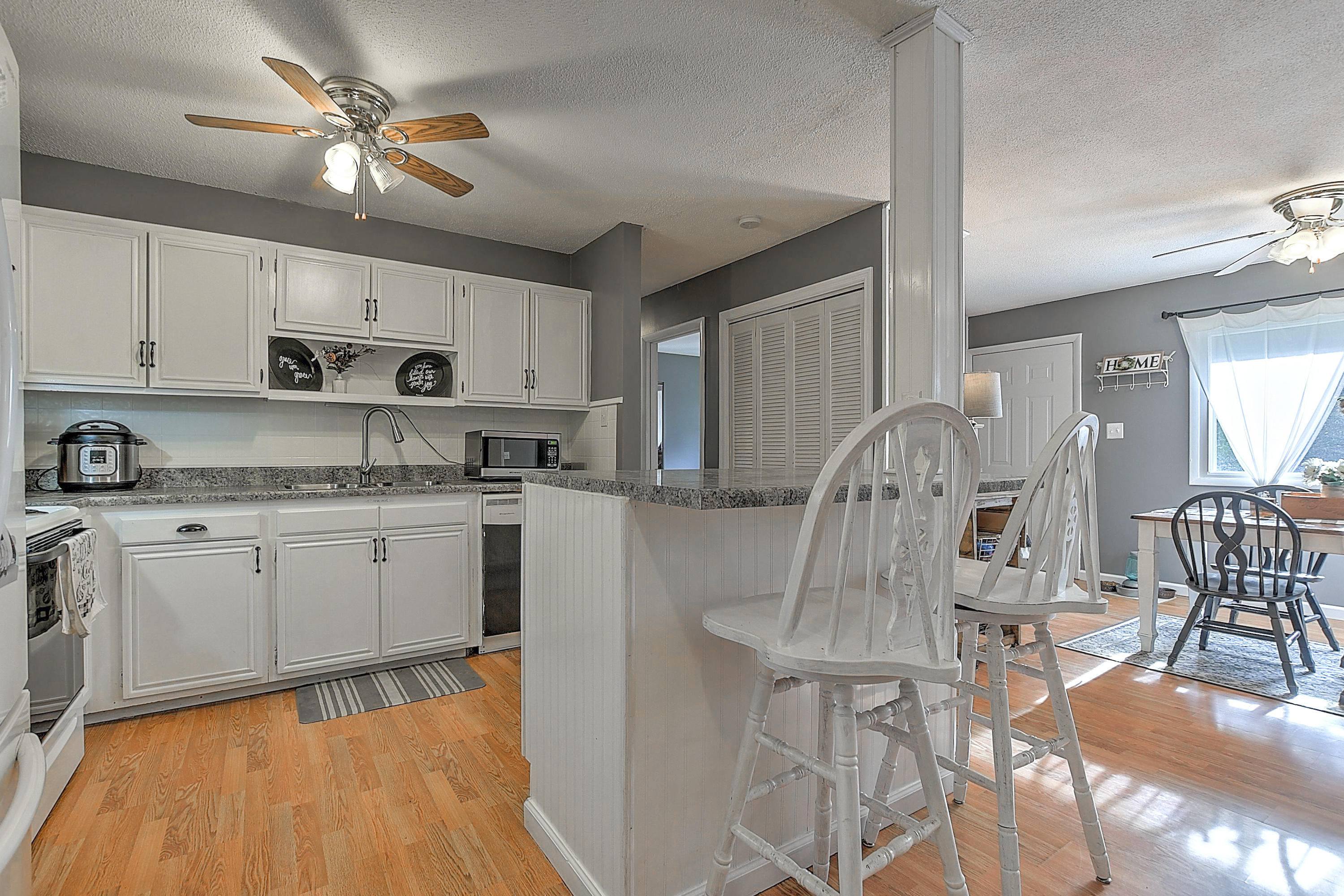 109 Cleveland Road Gray, TN 37615 - Photo 5 of 35 109 Cleveland-11