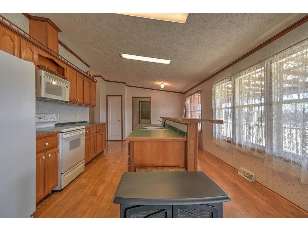 120 Dinwiddie Road Chuckey, TN 37641 - Photo 8 of 32 Photo 8