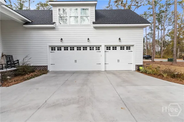 $949,000 | 542 Linkside Lake Drive, Richmond Hill, GA 31324