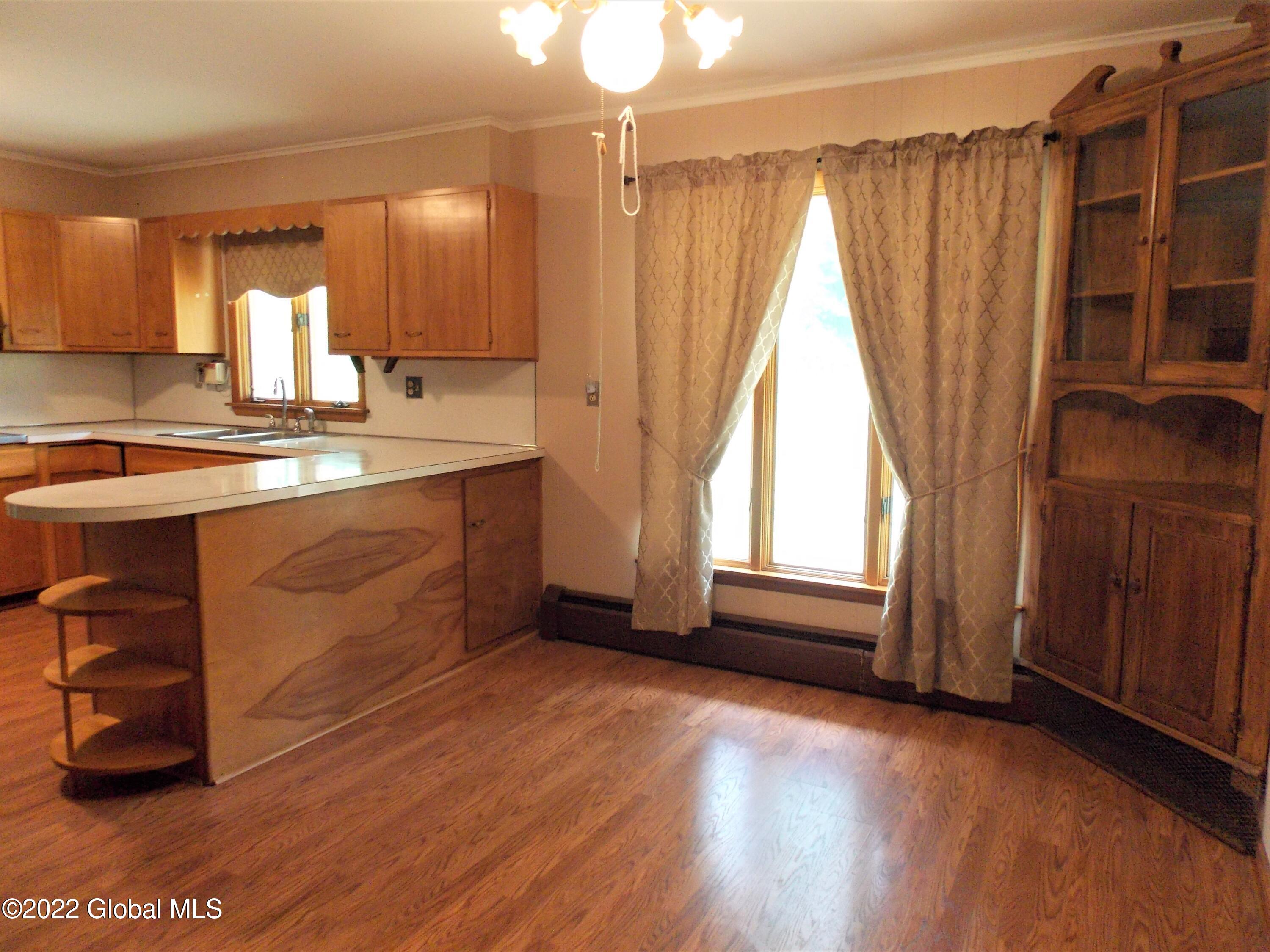 617 Grooms Road Clifton Park, NY 12065 - Photo 6 of 22 DSCN7667