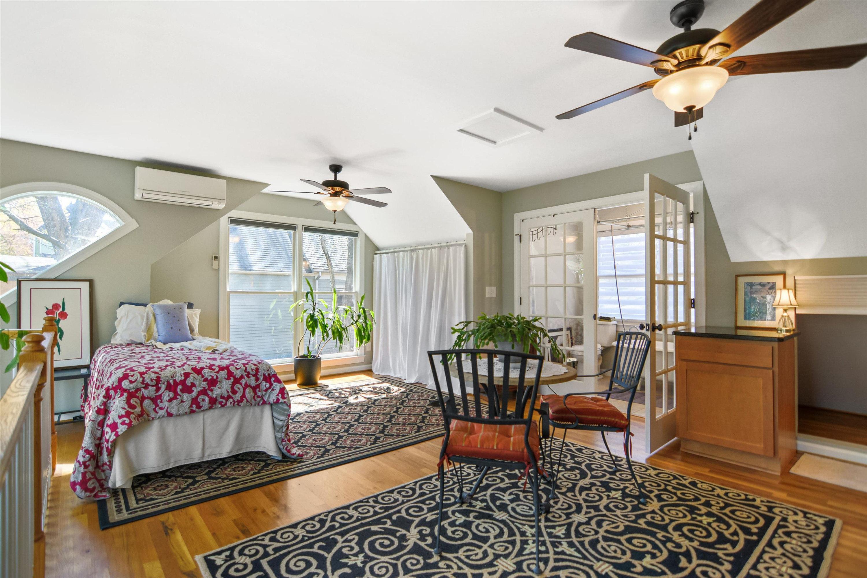 520 North Bloodworth Street Raleigh, NC 27604 - Photo 18 of 30 a bedroom with furniture and a window