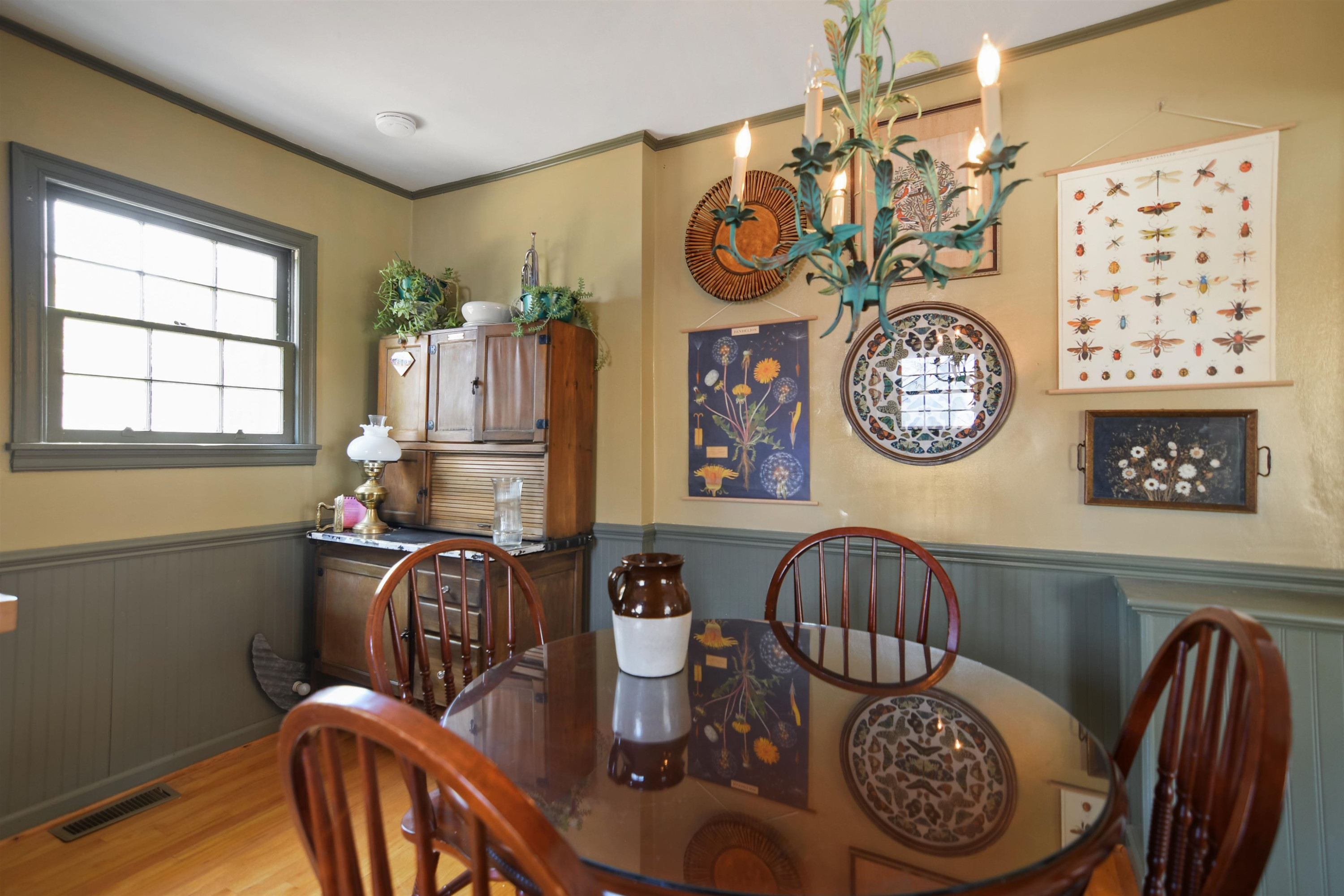 520 North Bloodworth Street Raleigh, NC 27604 - Photo 6 of 30 a table and chairs in a room next to a window