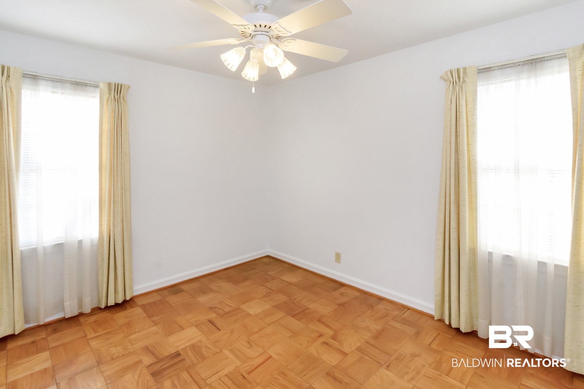 417 Myrtlewood Avenue Mobile, AL 36611 - Photo 13 of 27