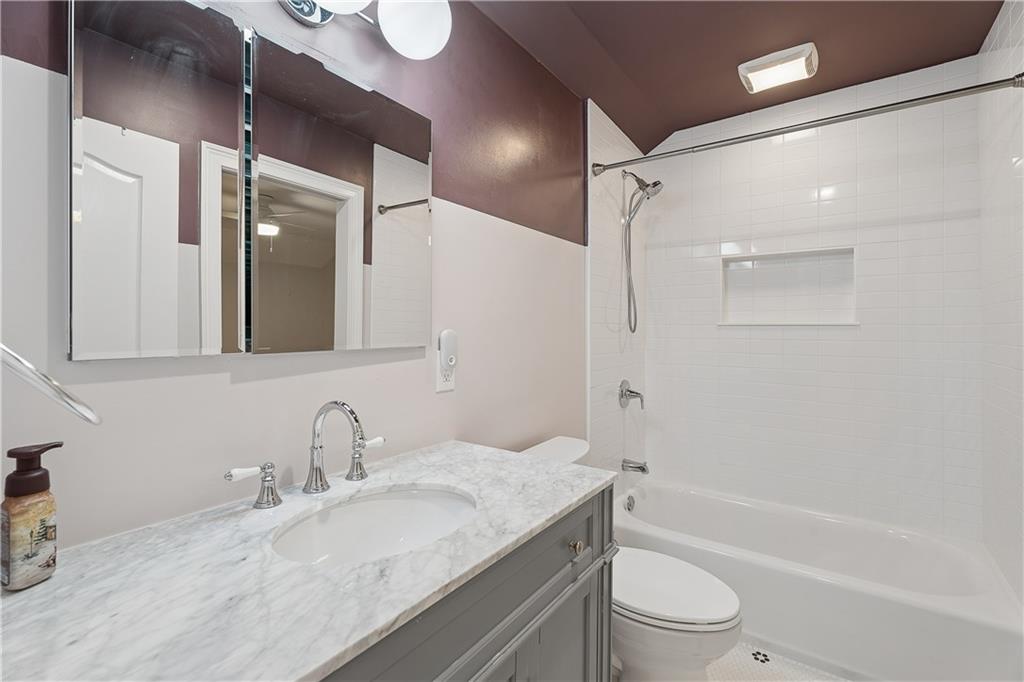 2094 Azalea Circle Decatur, GA 30033 - Photo 30 of 41