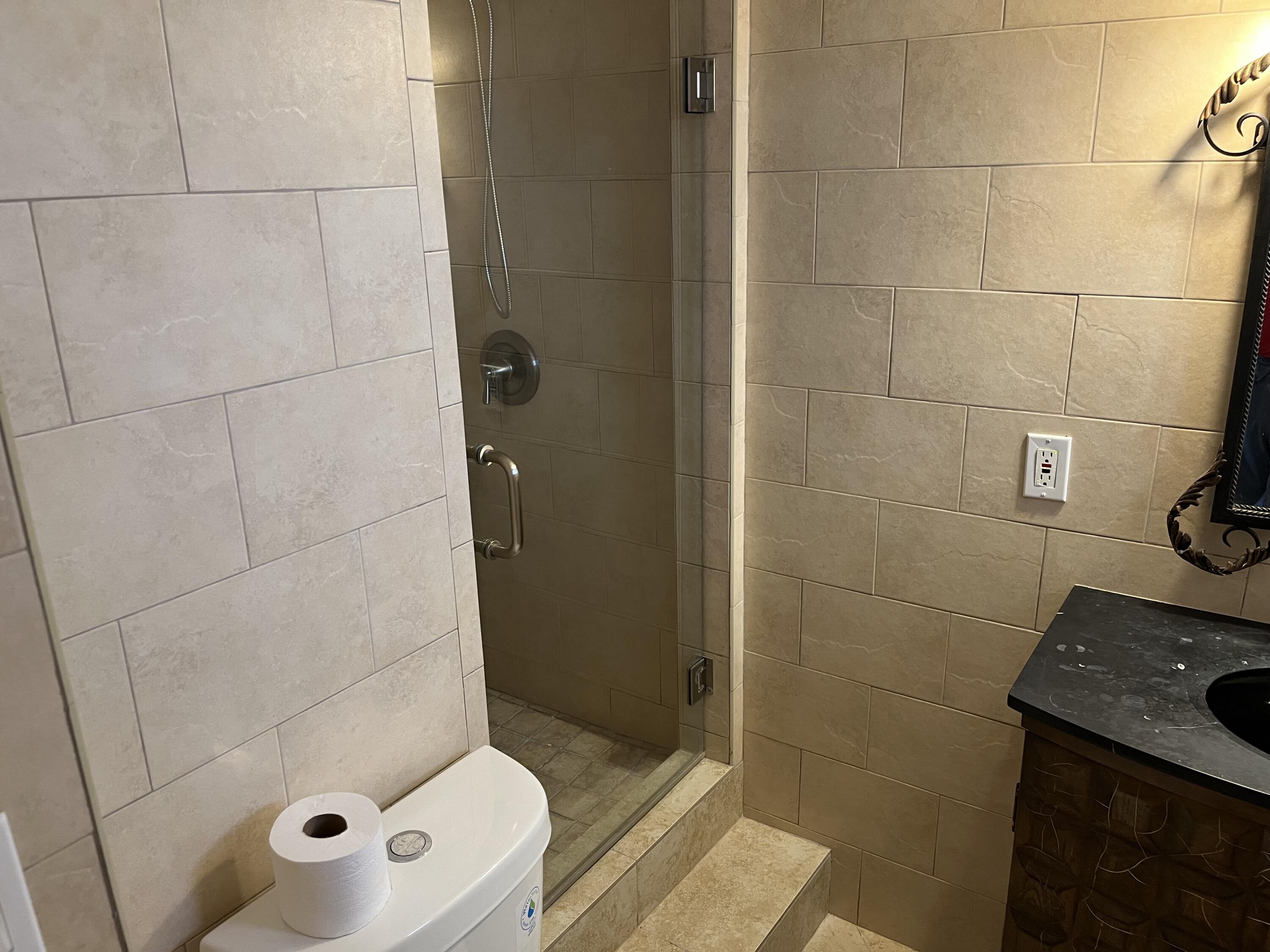 2871 North Ocean Boulevard, Unit V345 Boca Raton, FL 33431 - Photo 13 of 13 2nd Bathroom