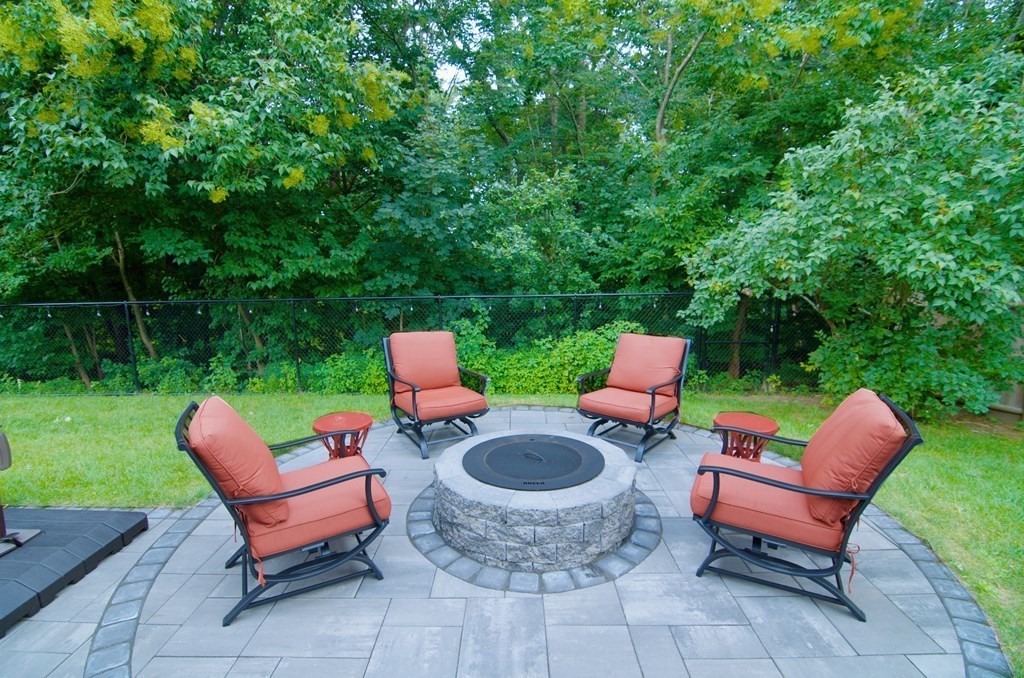 52 Griffin Road Framingham, MA 01701 - Photo 23 of 29