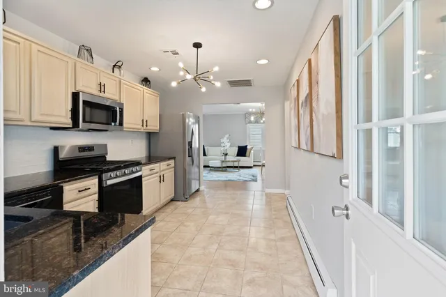 $339,000 | 9 Zapata Court, Toms River, NJ 08757