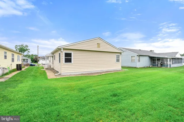 $339,000 | 9 Zapata Court, Toms River, NJ 08757