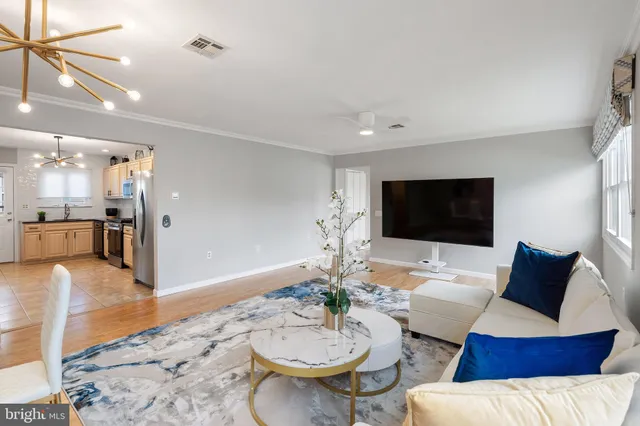 $339,000 | 9 Zapata Court, Toms River, NJ 08757