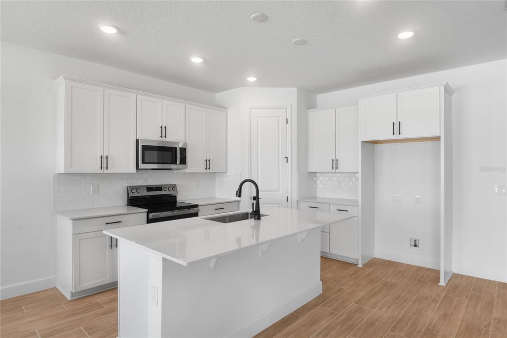 159 Waterstone Loop Tavares, FL 32778 - Photo 4 of 21